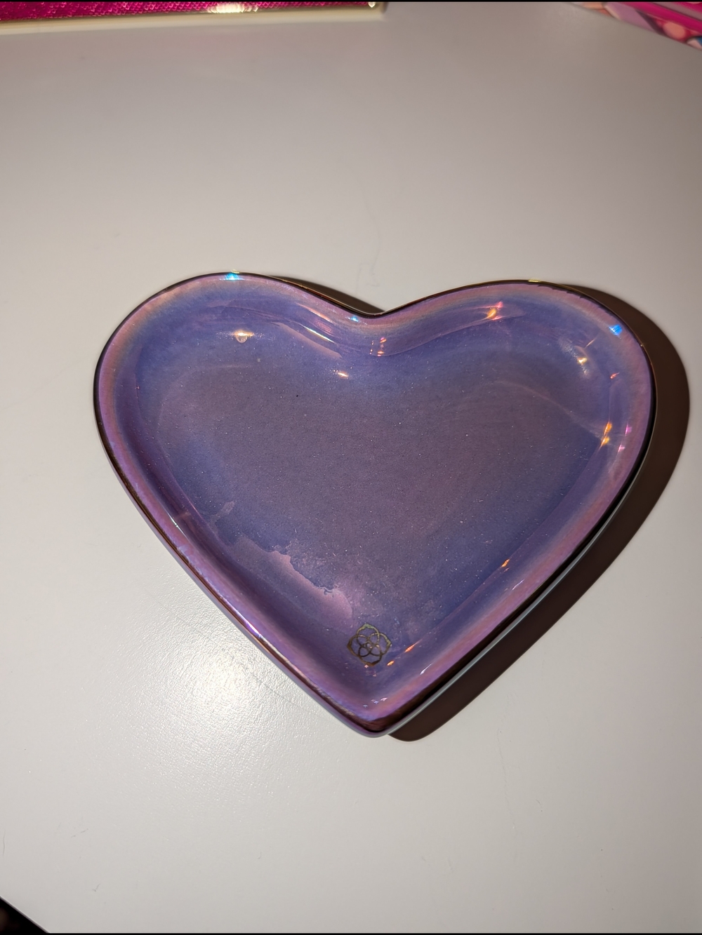 Kendra Scott Iridescent Purple Heart Dish
